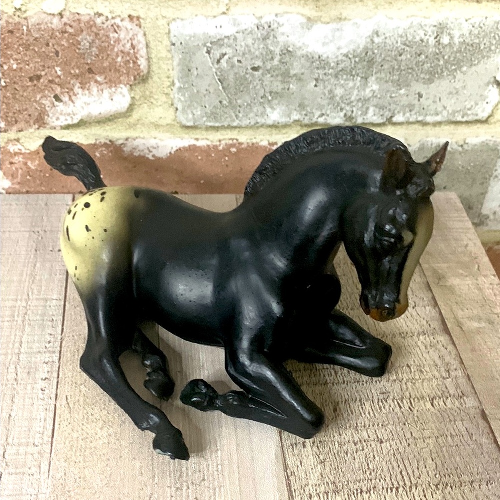 Breyer Vintage Appaloosa Foal lying down